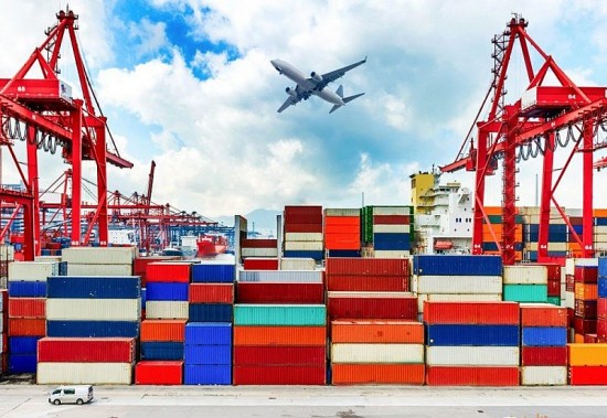 Đạt hơn 26 tỷ USD nhập khẩu nguyên liệu phục vụ sản xuất trong tháng 10