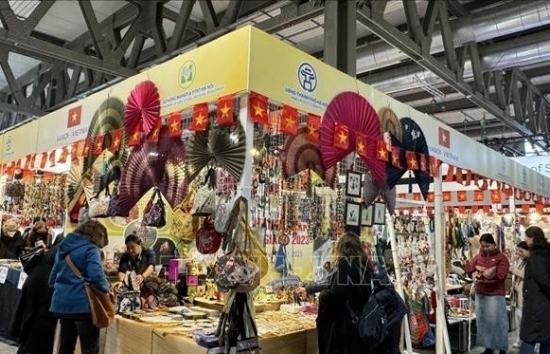 Hàng Việt Nam được đánh giá cao tại Hội chợ Thủ công mỹ nghệ quốc tế Artigiano (Italy)