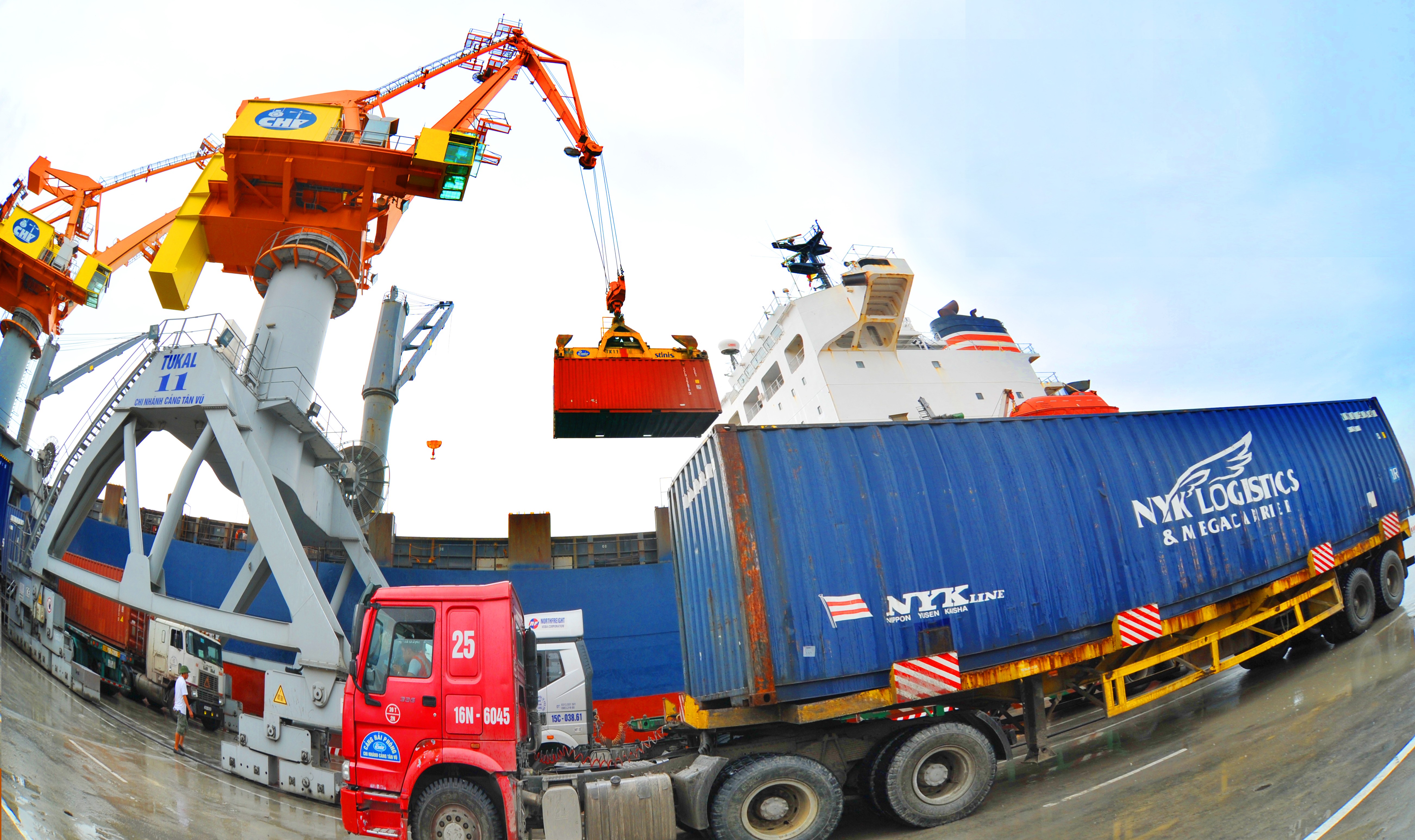Tốc độ tăng trưởng thị trường logistics Việt Nam bình quân hàng năm từ 14-16%