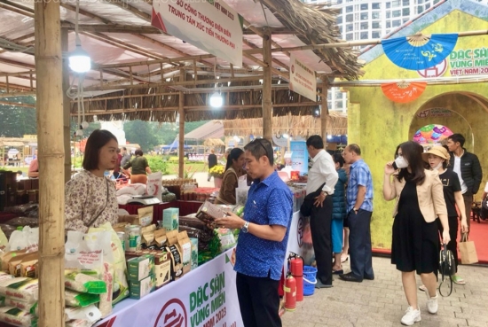 Mở rộng cơ hội giao thương tại Hội chợ Công Thương khu vực Tây Bắc - Điện Biên