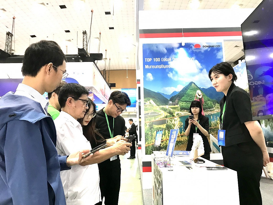 Thúc đẩy gia tăng lượng khách du lịch hai chiều Việt Nam - Hàn Quốc