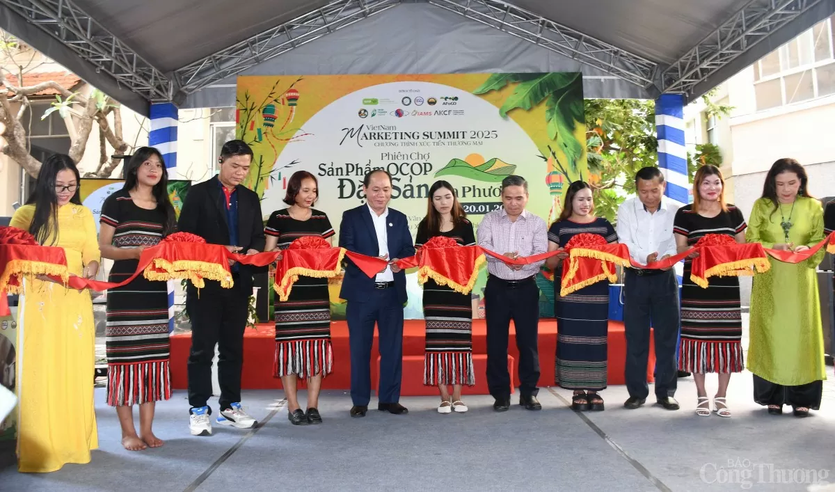 Phiên chợ sản phẩm OCOP, đặc sản có gì đặc biệt?