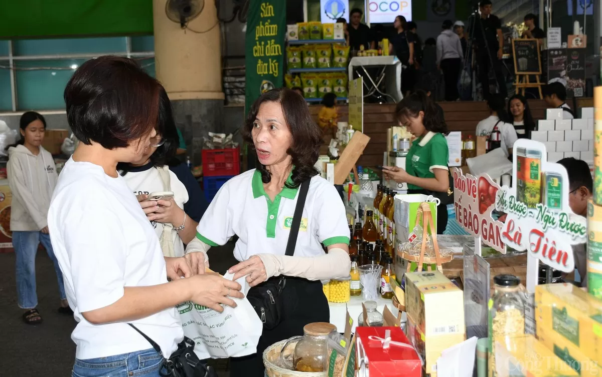 Phiên chợ sản phẩm OCOP, đặc sản có gì đặc biệt?
