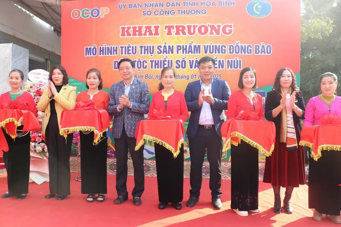 Mô hình thương mại hai chiều tại Hòa Bình