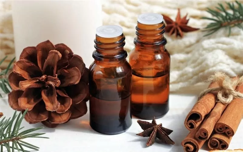 doanh nghiệp xuất khẩu tinh dầu Việt Nam cần chủ động theo dõi diễn biến chính sách, chuẩn bị chiến lược phù hợp để đảm bảo tuân thủ quy định mới. Ảnh minh họa
